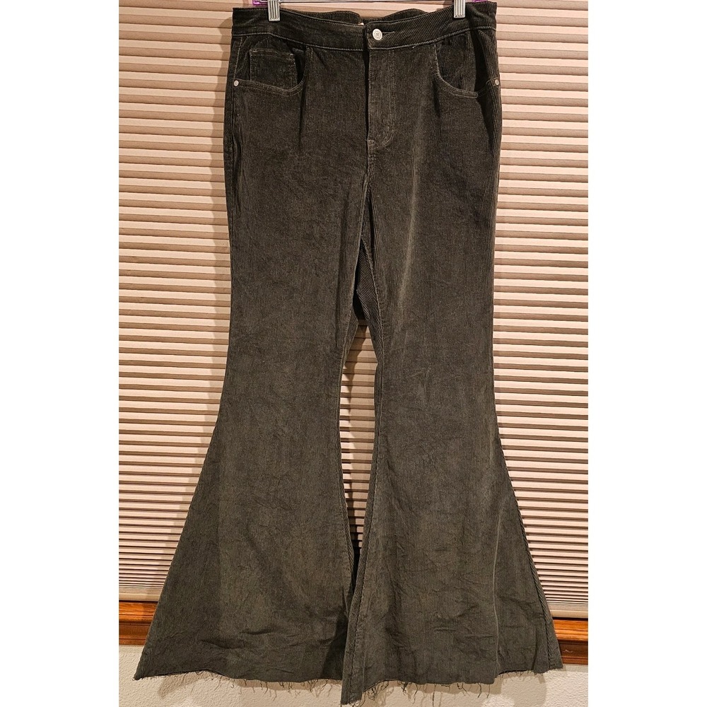 Altar'd State‎ Corduroy Flare Bell Bottom Stretch Pants Womens Size 31 Raw Hem